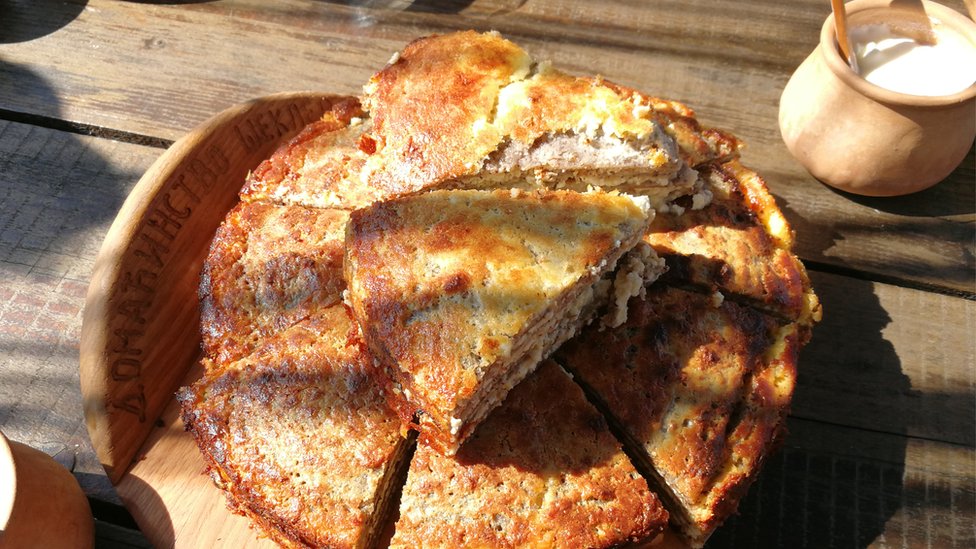 Heljdopita sa domaćim kiselim mlekom