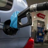 Gde će završiti novi namet za struju i gorivo koji uvodi vlada? 9