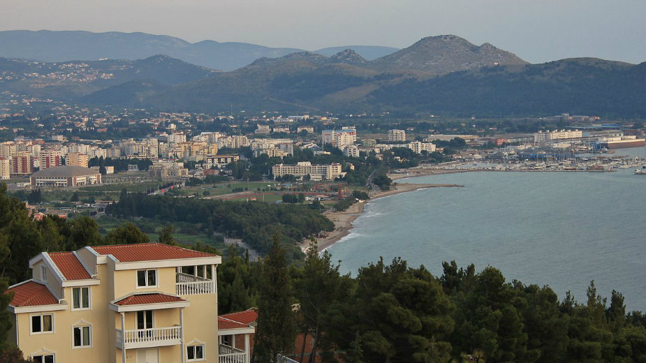 Čistiće se akvatorijum marine Bar 1