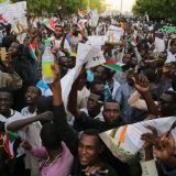Šezdesetoro ubijenih u intervenciji vojske na protestima 12