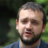 Stojanović: Opozicija ne sme da dozvoli da je Vućić smuva na izbore 6