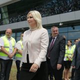 Mihajlović najavila izgradnju još jedne piste tek otvorenog aerodroma 'Morava' 13