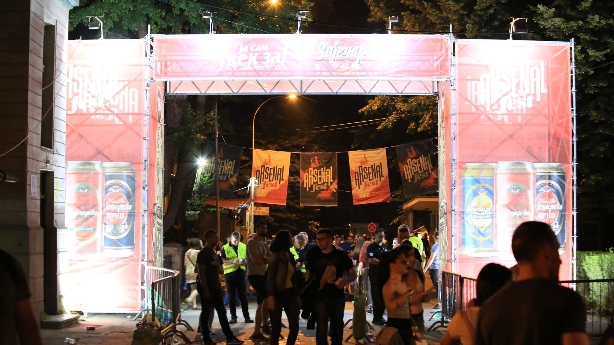 Neizvesno drugo veče Arsenala 1