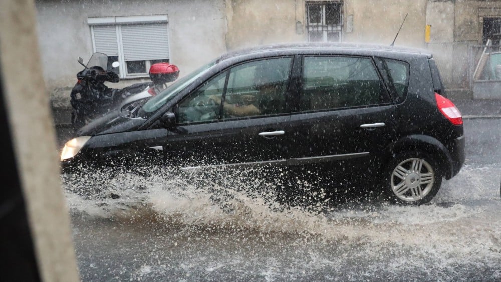 Jako nevreme pogodilo Novi Pazar 1