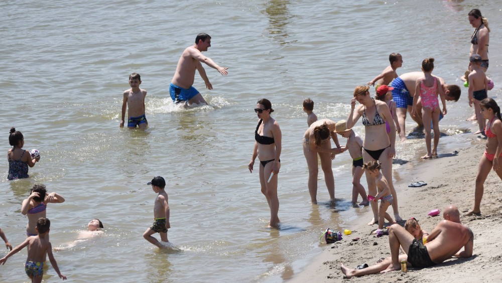 Počela kupališna sezona na Štrandu, ulaz na plažu besplatan do 14. maja 42