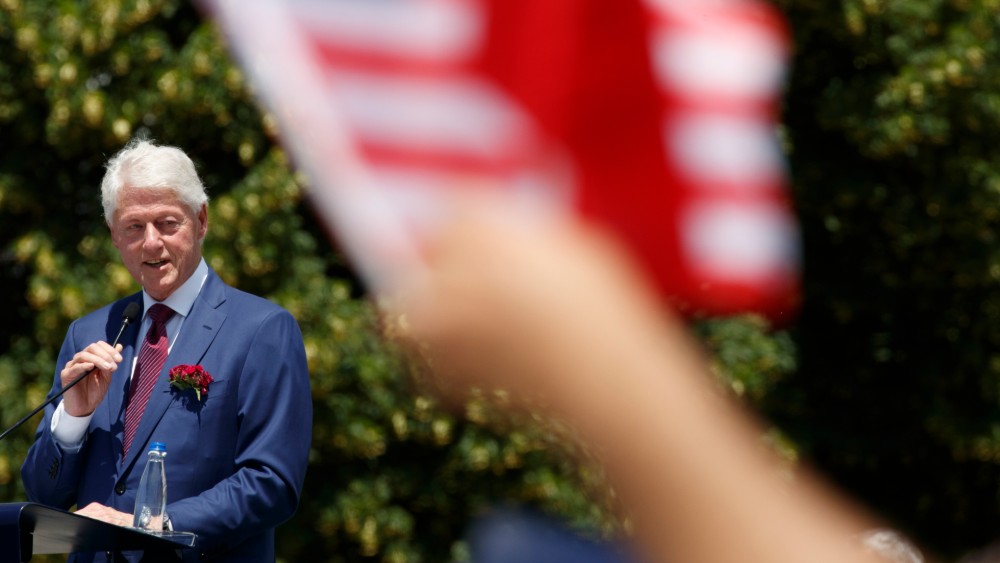 Klinton: U BiH i dalje puno tenzija, Bajden se obavezao za bolju budućnost BiH 1