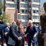 Olbrajt pisala Tačiju: Dugo smo radili zajedno za sigurnu budućnost Kosova 15