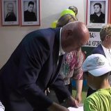 Regionalna deponija Pirot nagradila autore najboljih radova o ekologiji 11