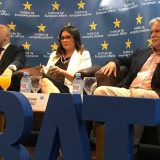 Vlast u Srbiji samo deklarativno za ulazak u Evropsku uniju 13