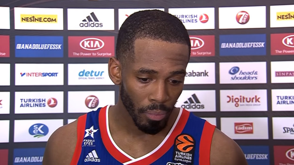 Zvezda dovela Derika Brauna 1