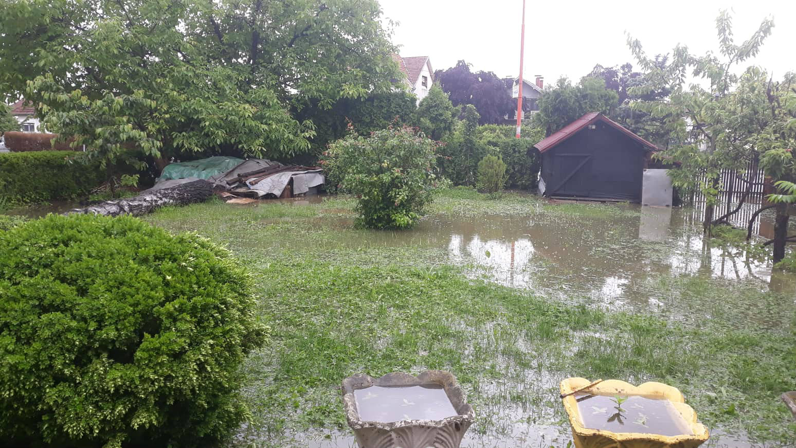 Marić: Voda se povlači, sad aktivnosti za povratak kućama (FOTO) 6