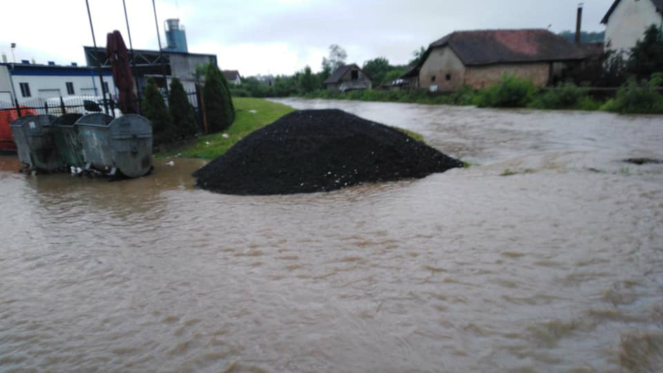 Marić: Voda se povlači, sad aktivnosti za povratak kućama (FOTO) 10