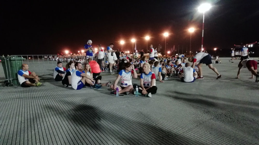 Održana noćna trka na Aerodromu Nikola Tesla (FOTO) 1