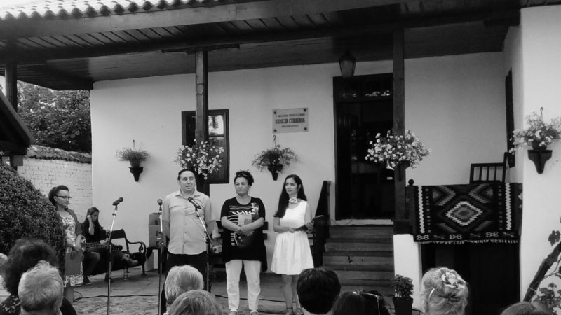 Otvorena književna manifestacija pod nazivom „Ete Takoj – Vranjskom Kaldrmom“.  1