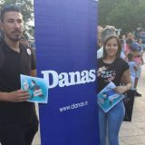 Koraksove i Petričićeve karikature na protestima "1 od 5 miliona" 9