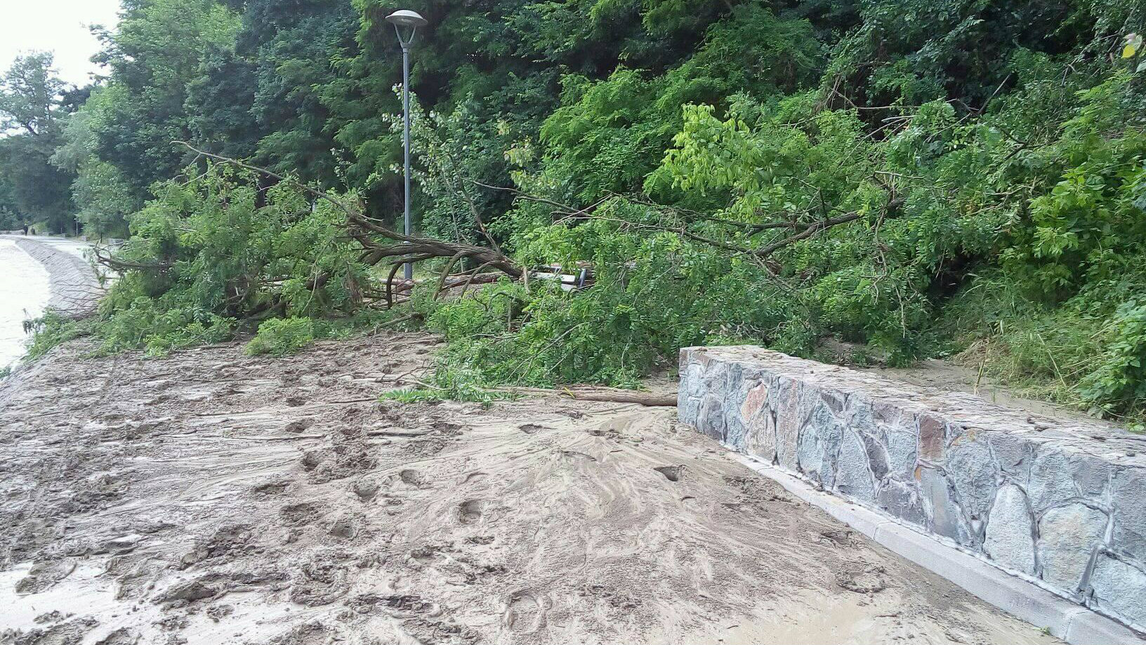 Kraljevo: Sirča bez puta, oštećene škole, vrtići i 16 mostova 1