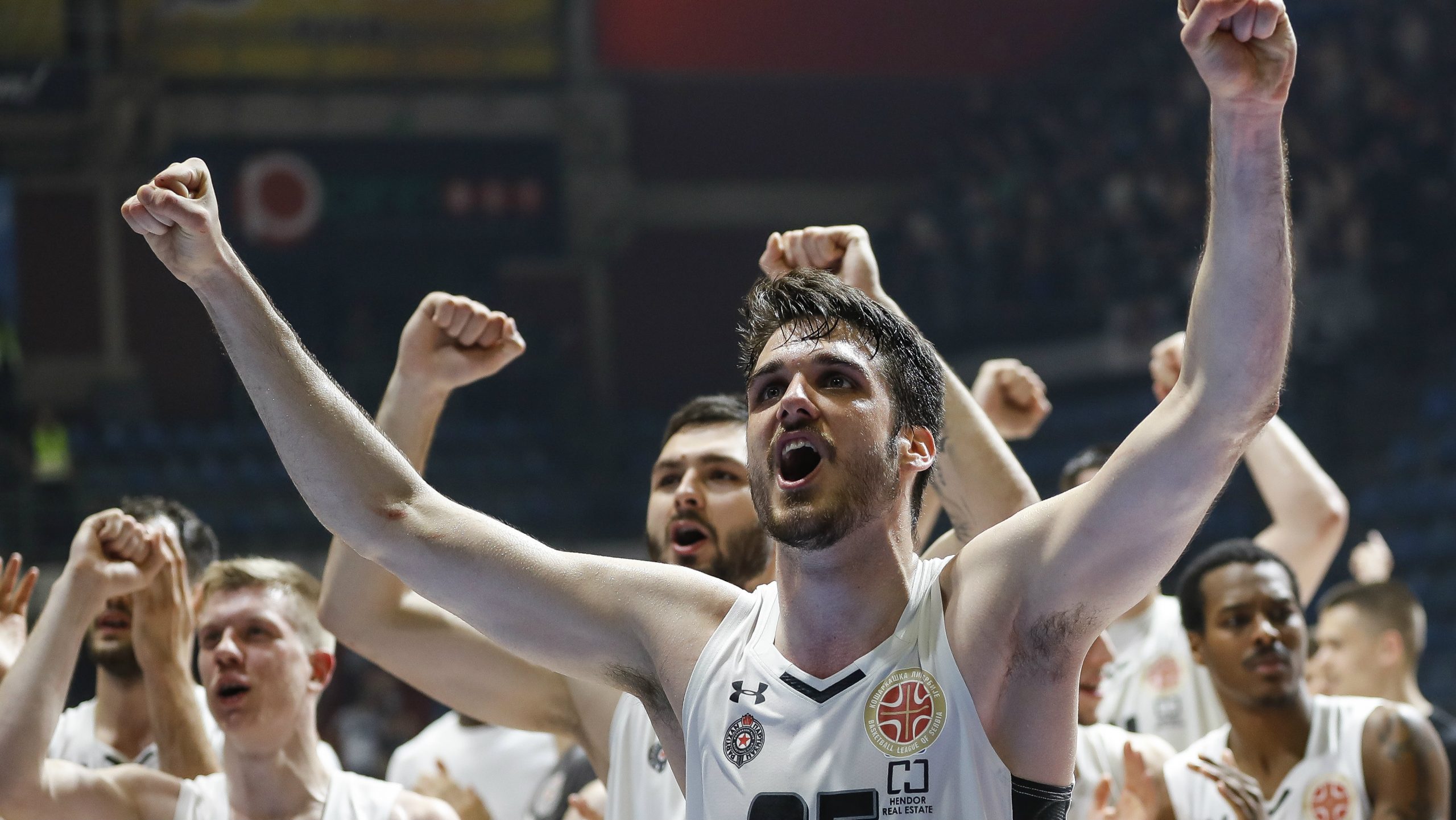 Partizan savladao Crvenu zvezdu u drugom meču finala Superlige Srbije – 73:72 1