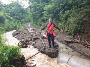 Neverovatne razmere šteta od poplava u Kraljevu, po prvi put potopljen i Spomen park (FOTO) 3 Neverovatne razmere šteta od poplava u Kraljevu, po prvi put potopljen i Spomen park (FOTO) 3