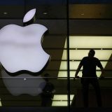 'Epl' će platiti 500 miliona dolara zbog namernog usporavanja telefona 9