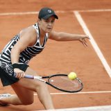 Barti i Vondroušova u finalu Rolan Garosa 14