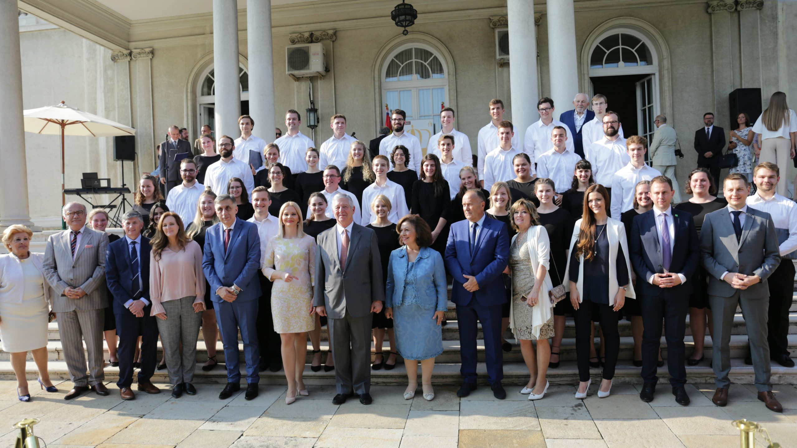 Održan tradicionalni prijem za đake generacije u Belom Dvoru 1