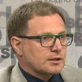 Političari iz Beograda i Prištine treba da promene način komunikacije 7