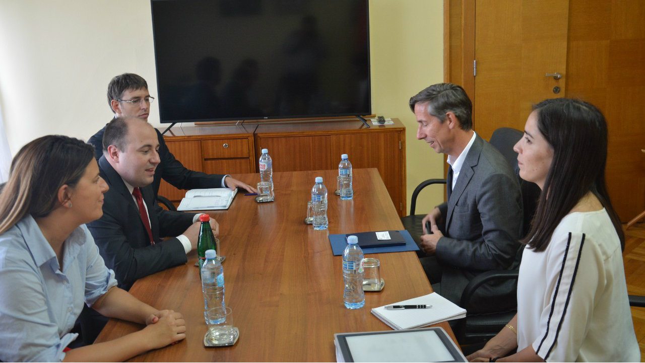 Kozarev: Od 240.000 raseljenih Srba na KiM se vratilo manje od 10.000 1