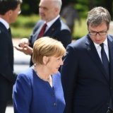 Selaković: Današnji telefonski razgovor Vučića i Merkel deo "operacije Pariz" 4