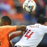 Sindikat engleskih fudbalera traži da se na treninzima manje udara lopta glavom 5