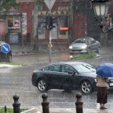 Danas oblačno mestimično sa kišom i pljuskovima 5