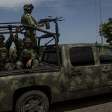 Meksiko uputio 15.000 policajaca i vojnika na granicu sa SAD zbog migranata 15