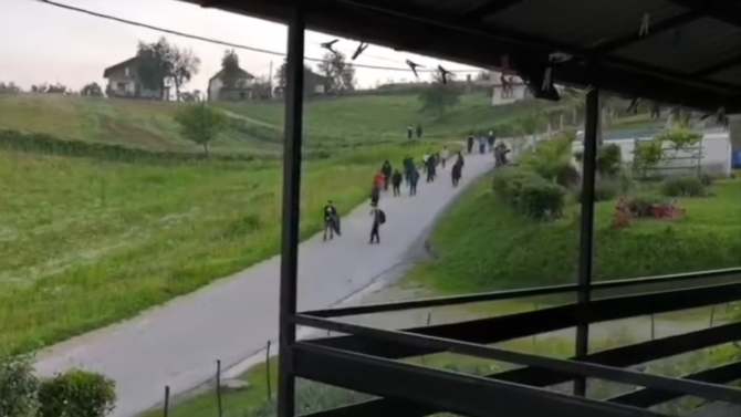 Bihać: Policija pronašla 130 migranata u privatnoj kući 1