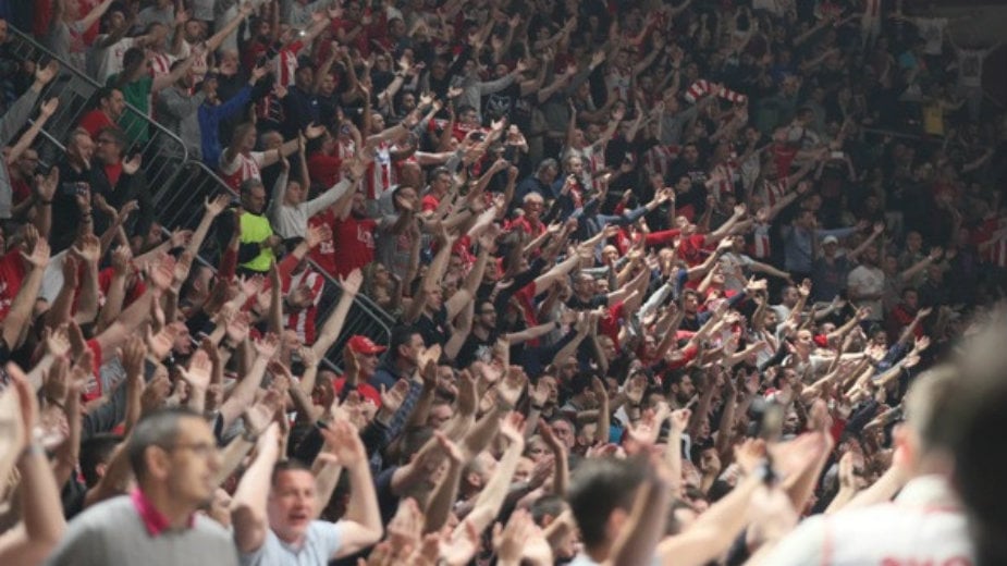 Navijači Zvezde vređali Kalinića pred meč sa Fenerbahčeom 1