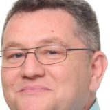 Prisutna opozicija preuzela ulogu kulise u predsednikovoj farsi 7