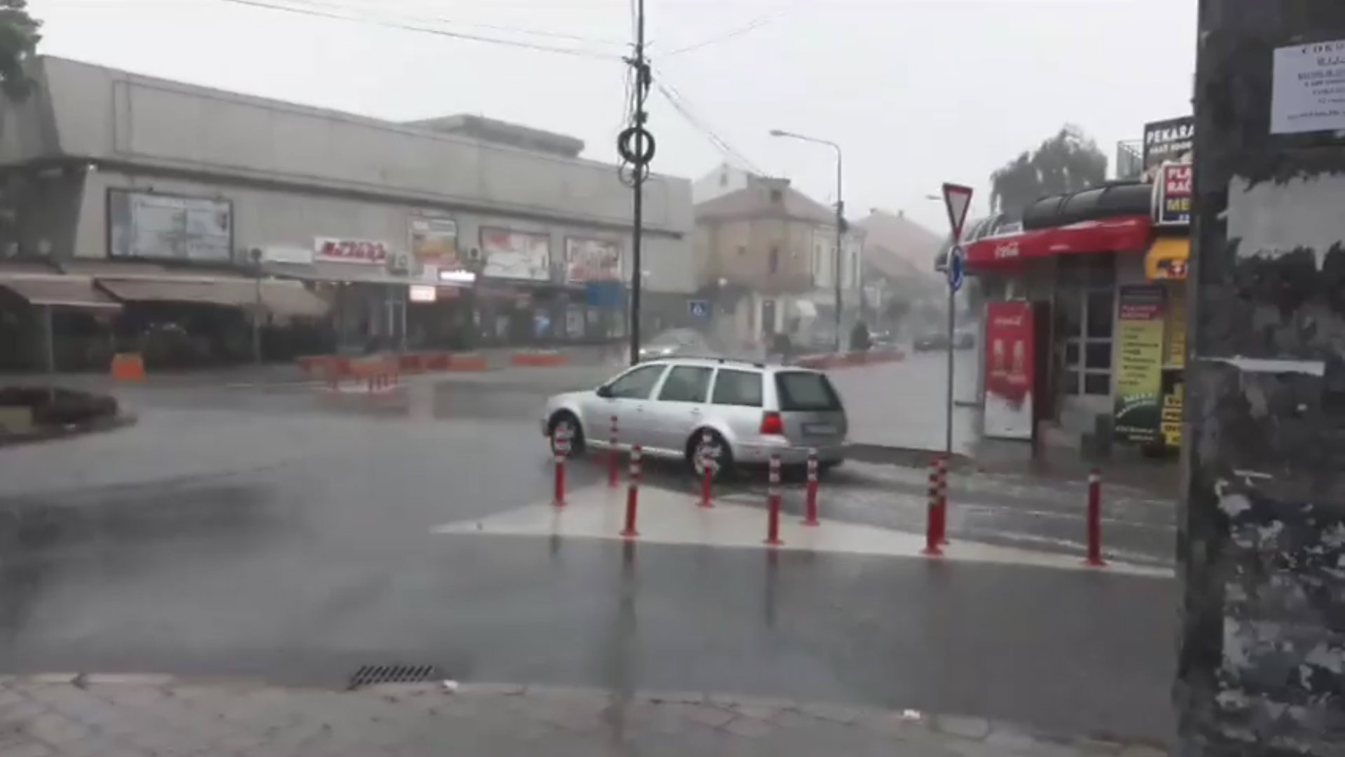 Nevreme u Zaječaru izazvalo kolaps u pojedinim delovima grada (VIDEO) 1