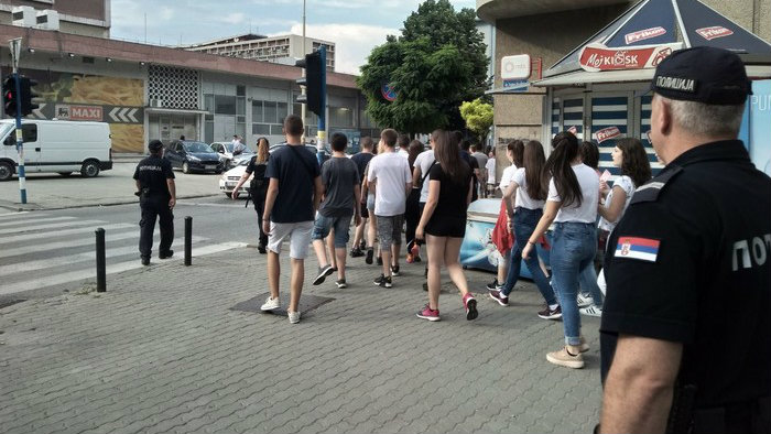 I đaci iz Niša, Leskovca i Kragujevca protestovali zbog "procurelih" testova za malu maturu 1