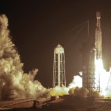 Spejs X lansirao svoju najjaču raketu s 24 satelita, eksperimentima, pepelom od kremacija 3