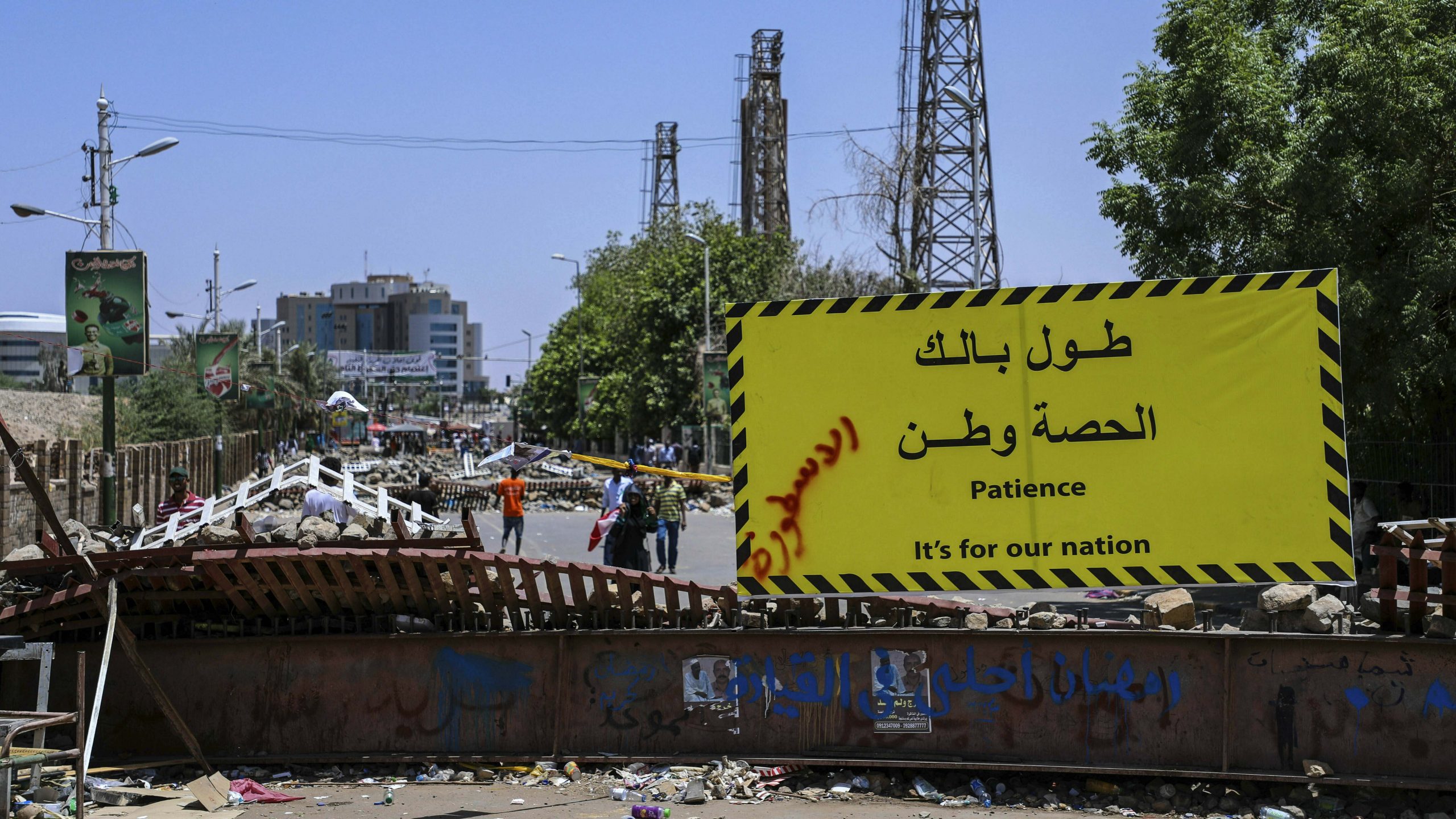 Sudanska vojska počela rasturanje protestnog kampa u Kartumu, pet mrtvih 1