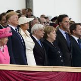 Tramp i Angela Merkel se kratko sastali na komemoraciji Dana D 5