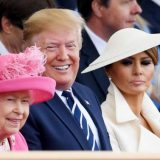 Kraljica Elizabeta i Tramp uz veterane na ceremoniji 12