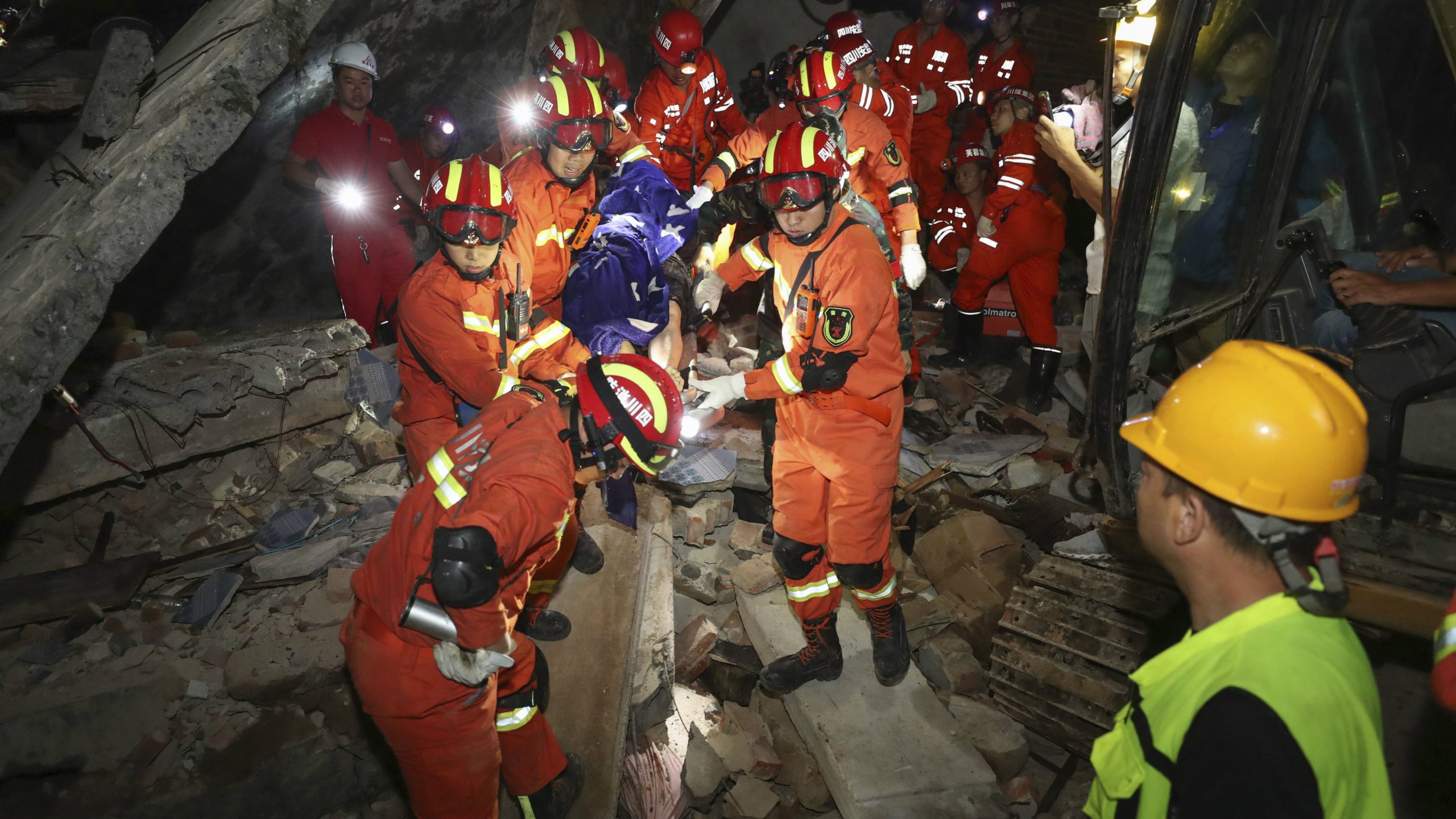 U zemljotresu u Kini najmanje 12 poginulih i 134 povređenih 1