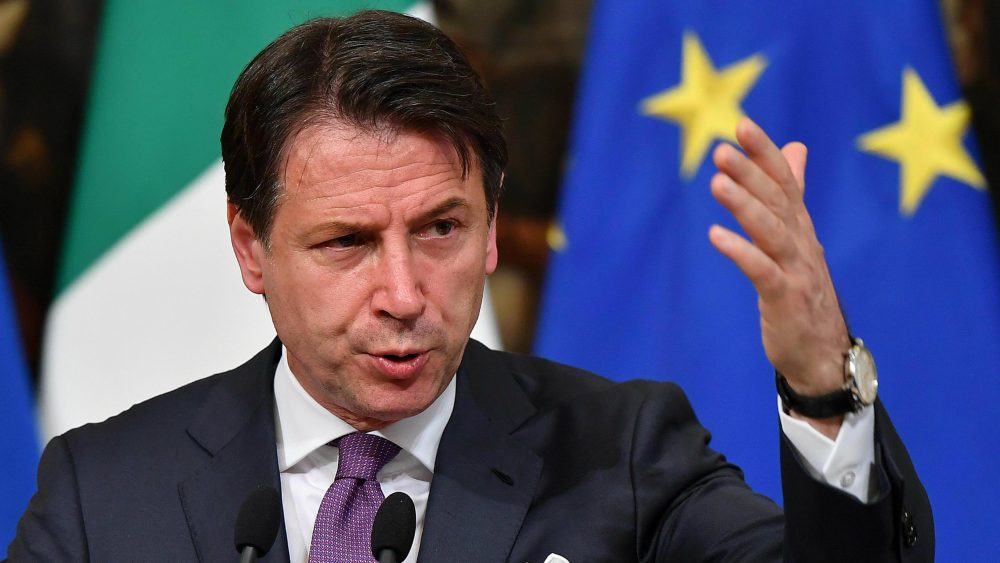Premijer Italije Đuzepe Konte podneo ostavku 1