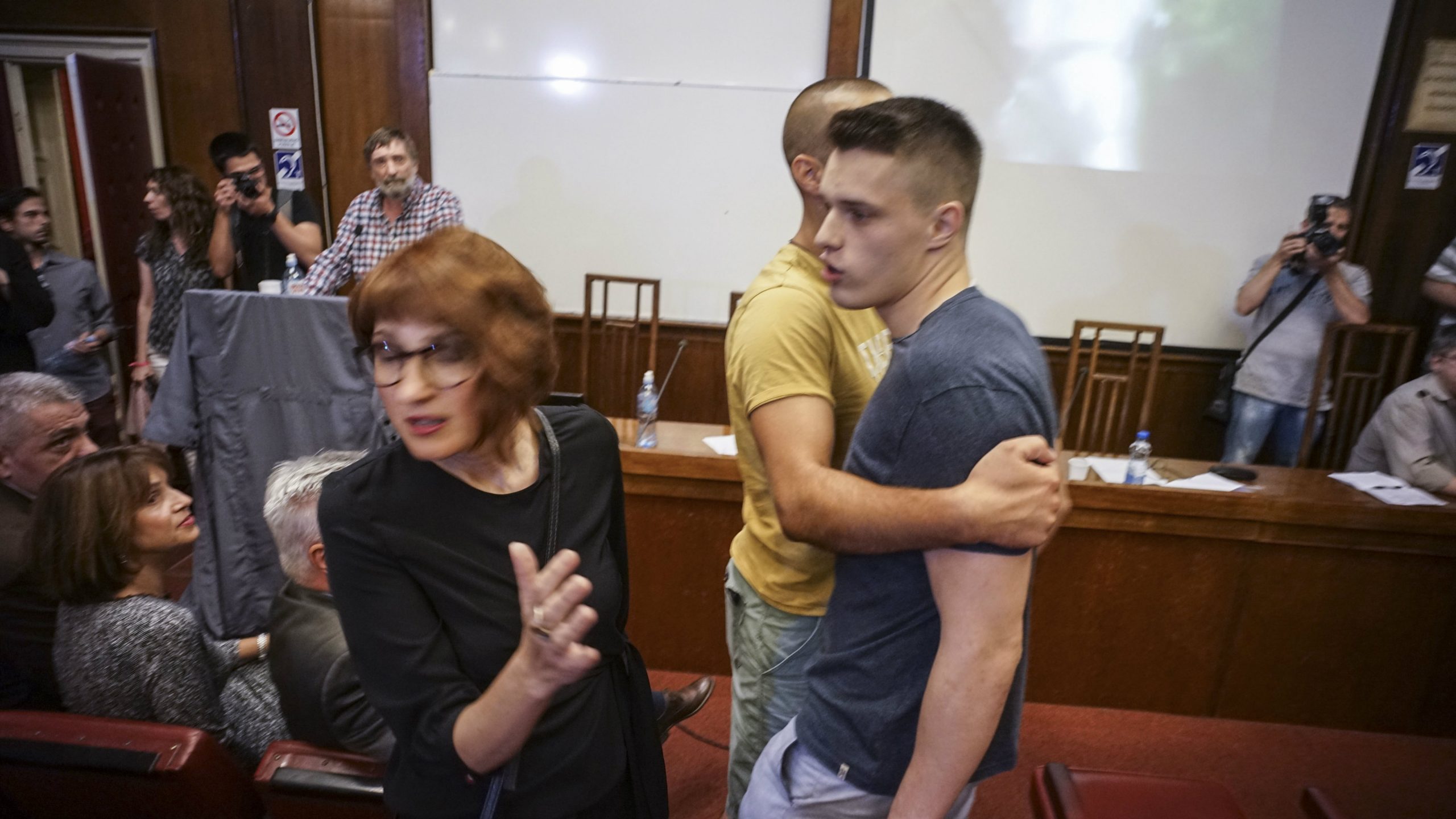 Rat u Jugoslaviji počeo je 1990. u JDP-u 1