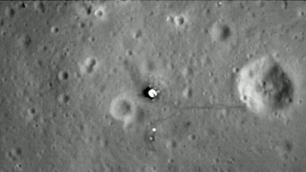 Fotografije NASA iz 2012 pokazuju ostatke Apola 11 na površini Meseca