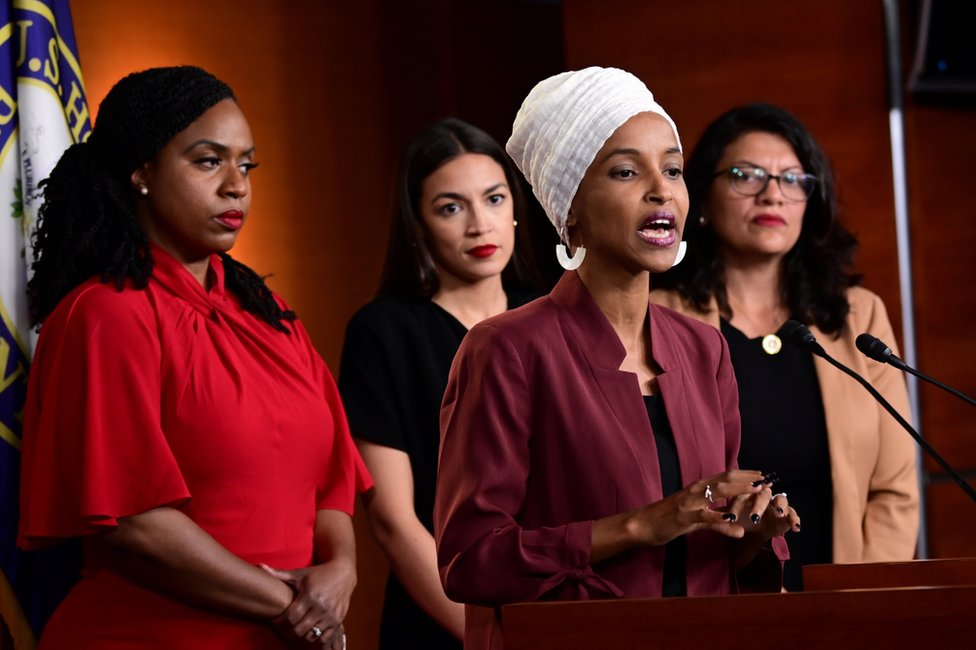 Fotografije koje su obeležile nedelju iza nas 1 US Democratic congresswomen Ayanna Pressley, Alexandria Ocasio-Cortez, Ilhan Omar and Rashida Tlaib hold a news conference