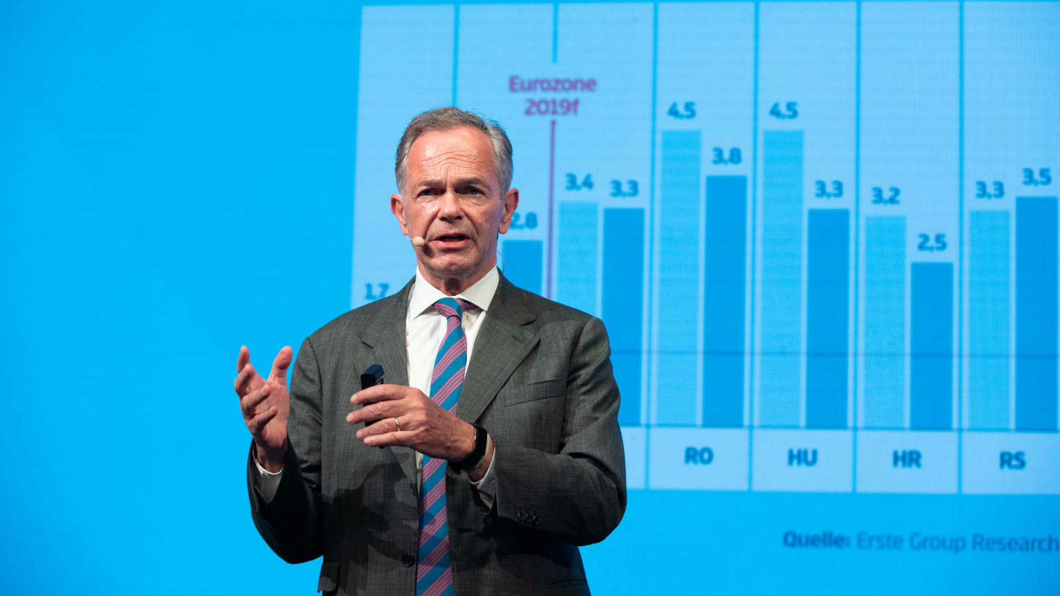 Razmišljali smo da kupimo Komercijalnu, i odustali 1