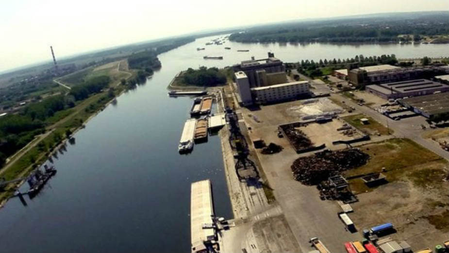 U srpskim lukama 10 odsto više pretovarenog tereta u 2019. 1