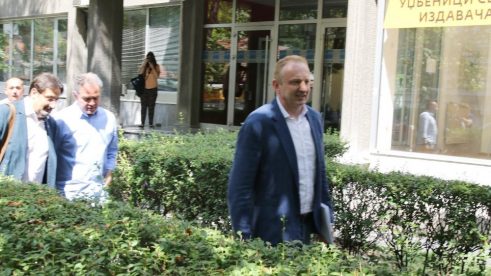 Dragan Đilas, Zoran Lutovac, sastanak vlasti i opozicije na FPN Različite reakcije na susret vlasti i opozicije na FPN-u 10