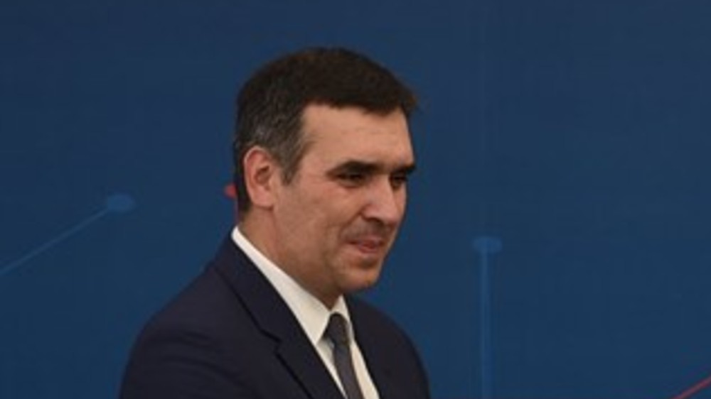 SNS nije smeo da rizikuje sa Radomirom Nikolićem na čelu izborne liste? 1
