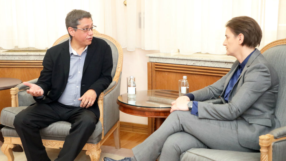 Brnabić se sastala sa holivudskim producentom Devlinom povodom snimanja novog filma u Srbiji 1